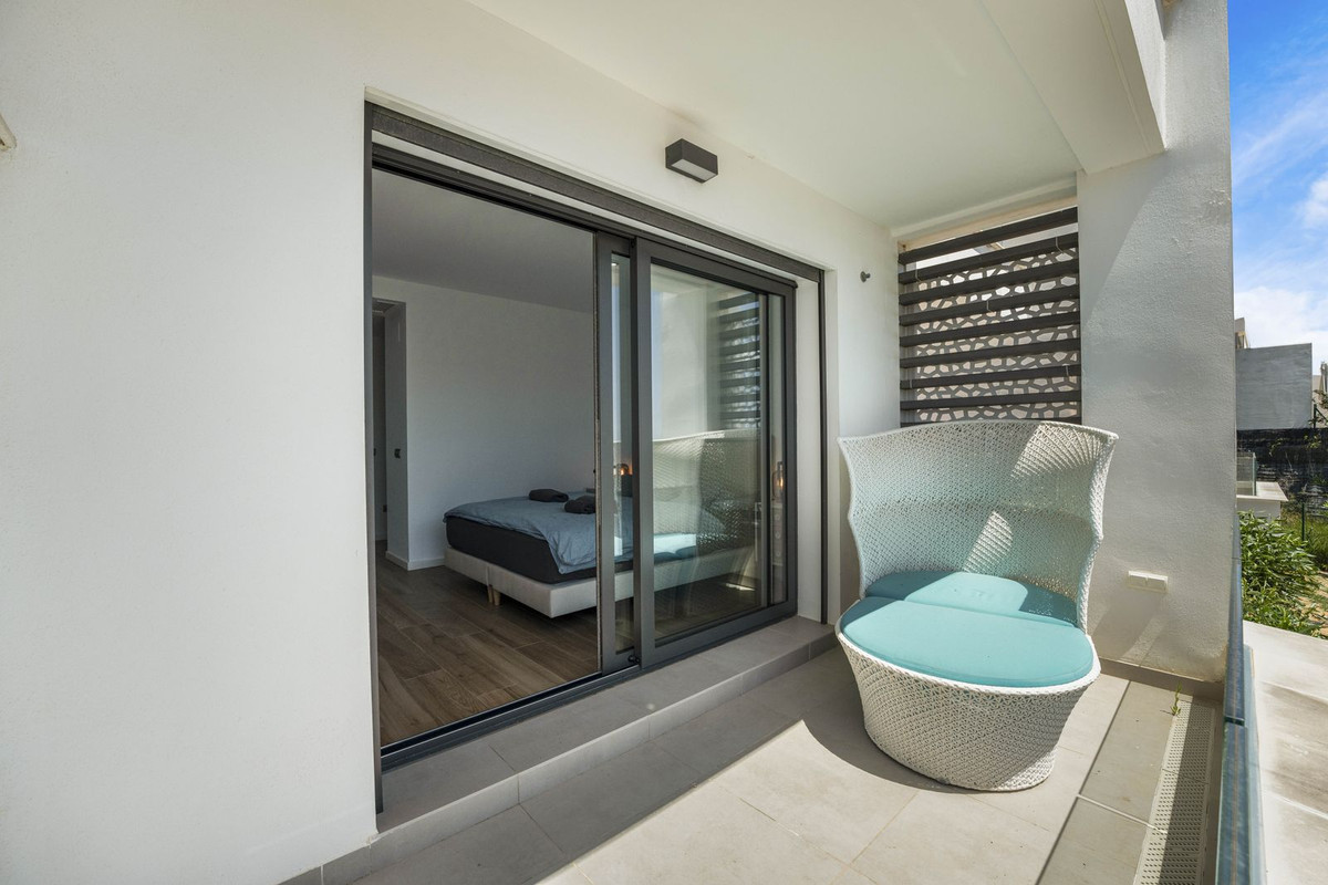 3 Bed Apartment for sale in San Roque Costa Del Sol, Cádiz, Spain