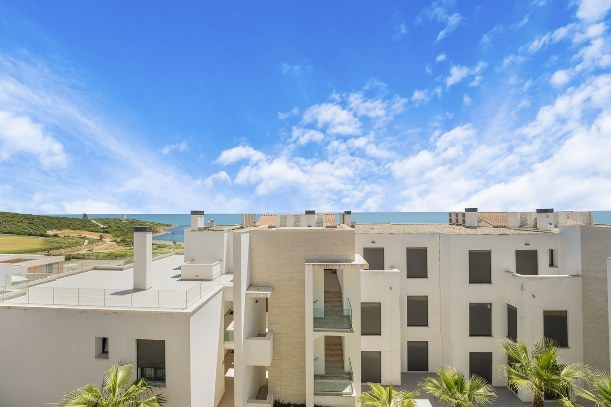 3 Bed Apartment for sale in San Roque Costa Del Sol, Cádiz, Spain