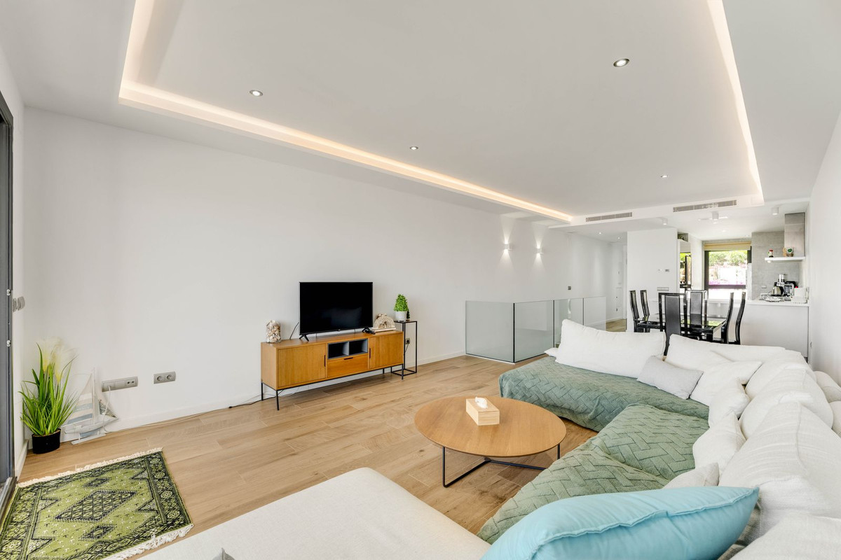 3 Bed Apartment for sale in San Roque Costa Del Sol, Cádiz, Spain