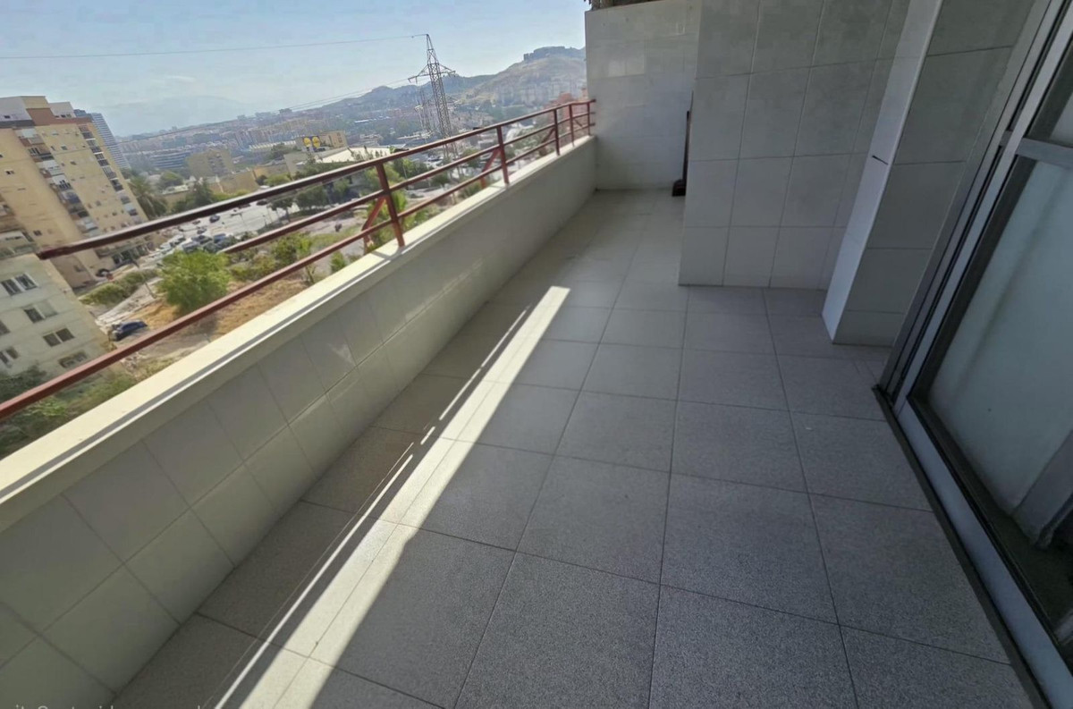Se vende Apartamento Planta Media de 3 dormitorios en Costa Del Sol, Málaga, España