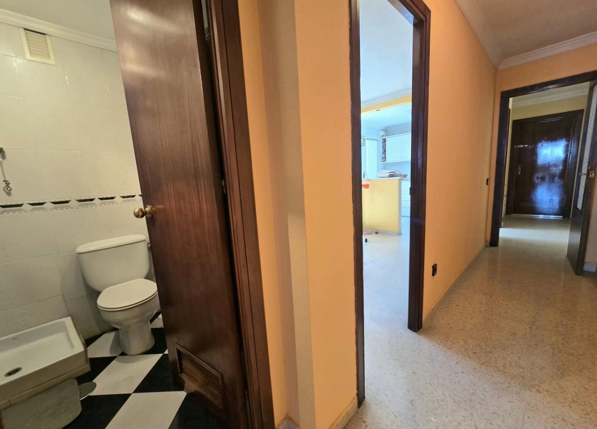 Se vende Apartamento Planta Media de 3 dormitorios en Costa Del Sol, Málaga, España