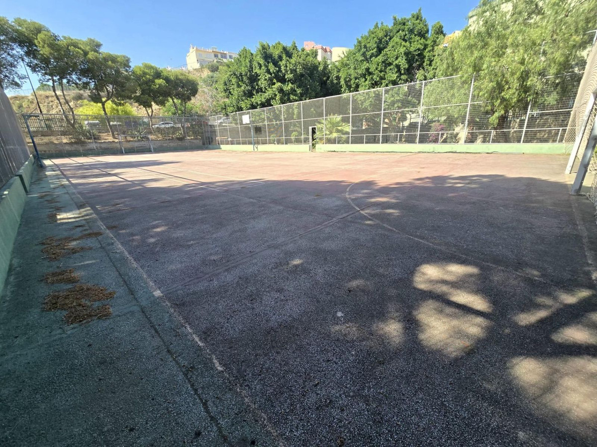 Se vende Apartamento Planta Media de 3 dormitorios en Costa Del Sol, Málaga, España