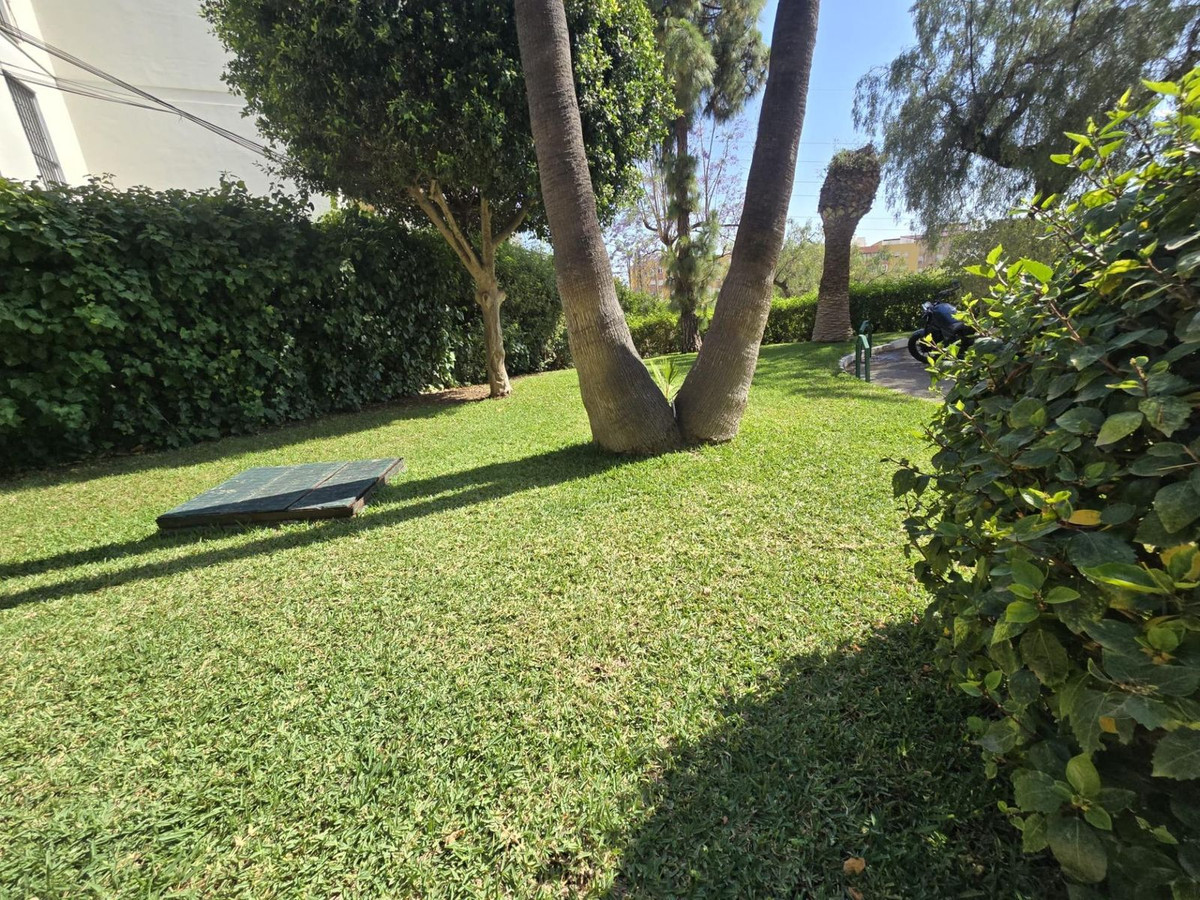 Se vende Apartamento Planta Media de 3 dormitorios en Costa Del Sol, Málaga, España