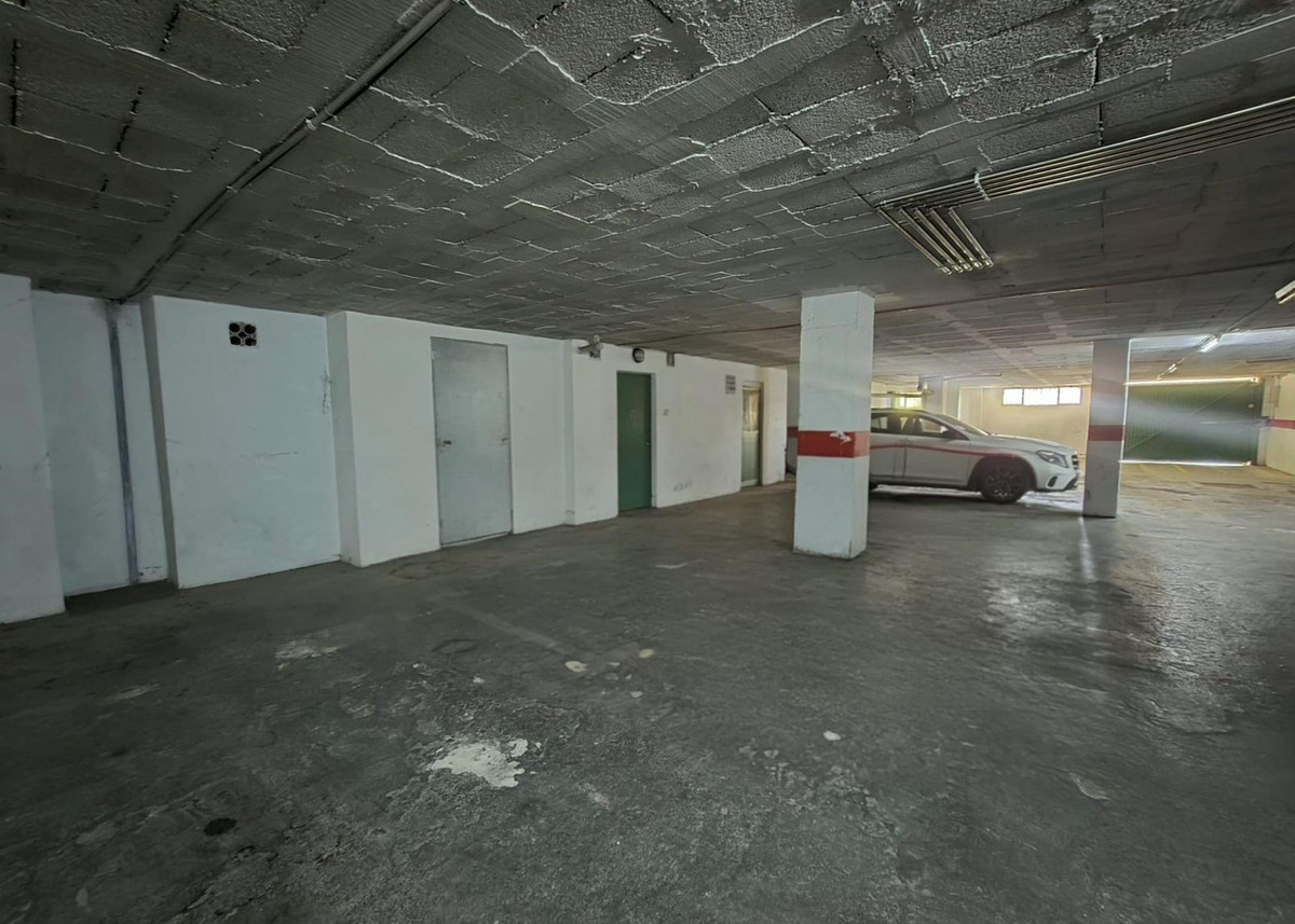 Se vende Apartamento Planta Media de 3 dormitorios en Costa Del Sol, Málaga, España