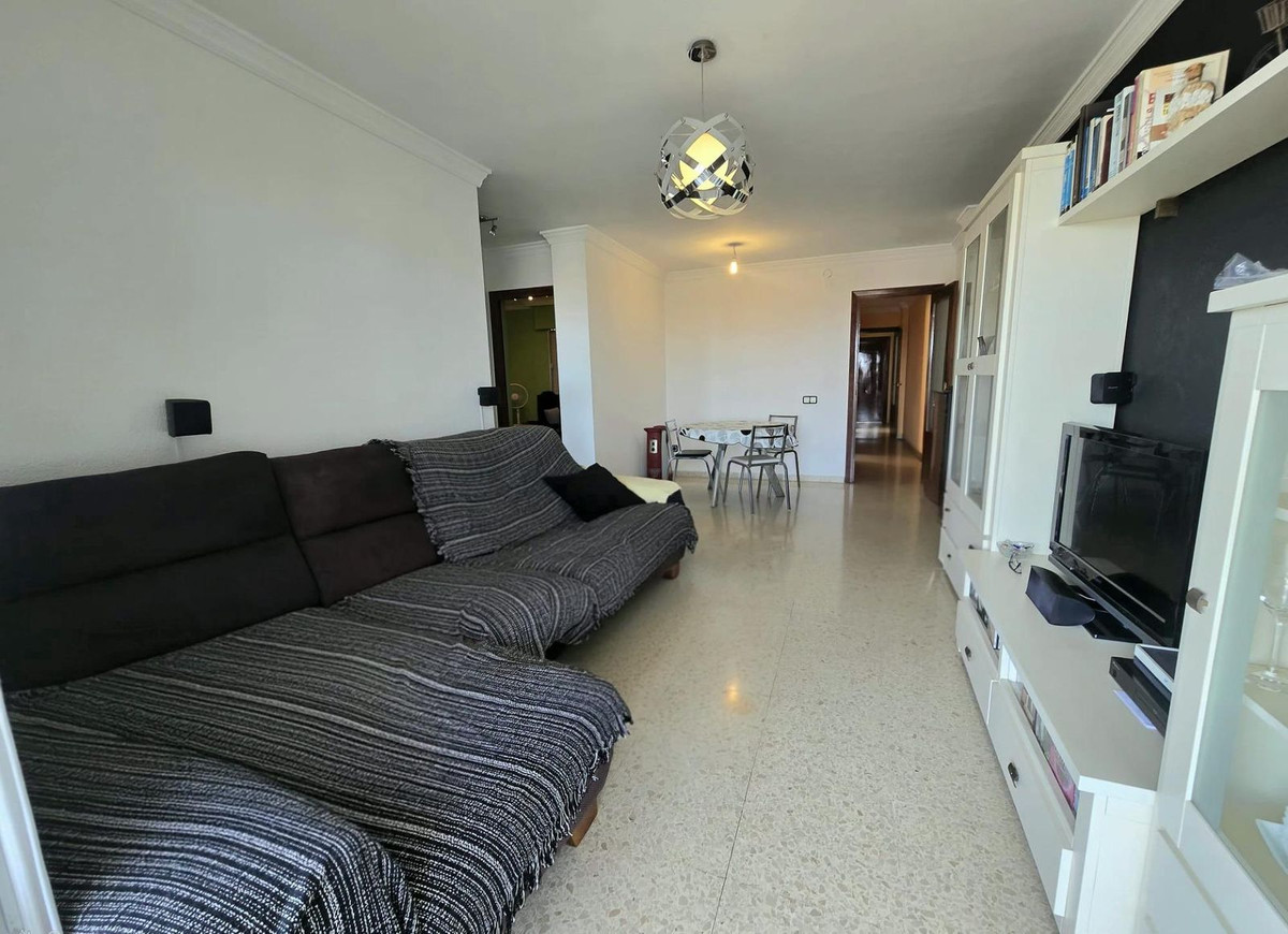 Se vende Apartamento Planta Media de 3 dormitorios en Costa Del Sol, Málaga, España