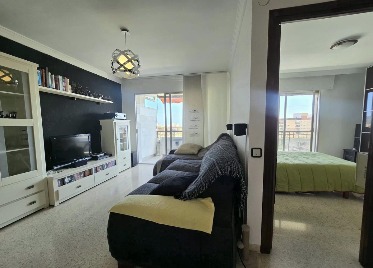 Se vende Apartamento Planta Media de 3 dormitorios en Costa Del Sol, Málaga, España