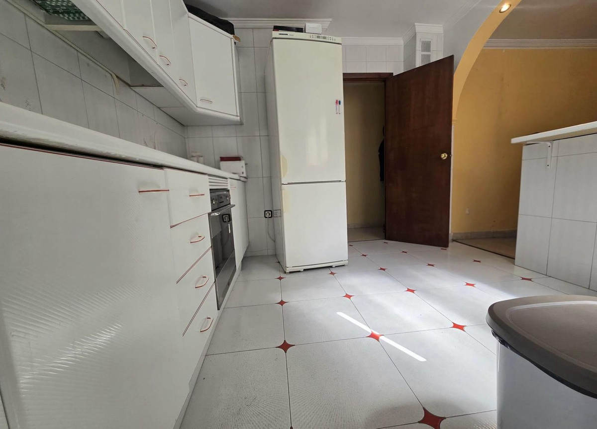 Se vende Apartamento Planta Media de 3 dormitorios en Costa Del Sol, Málaga, España