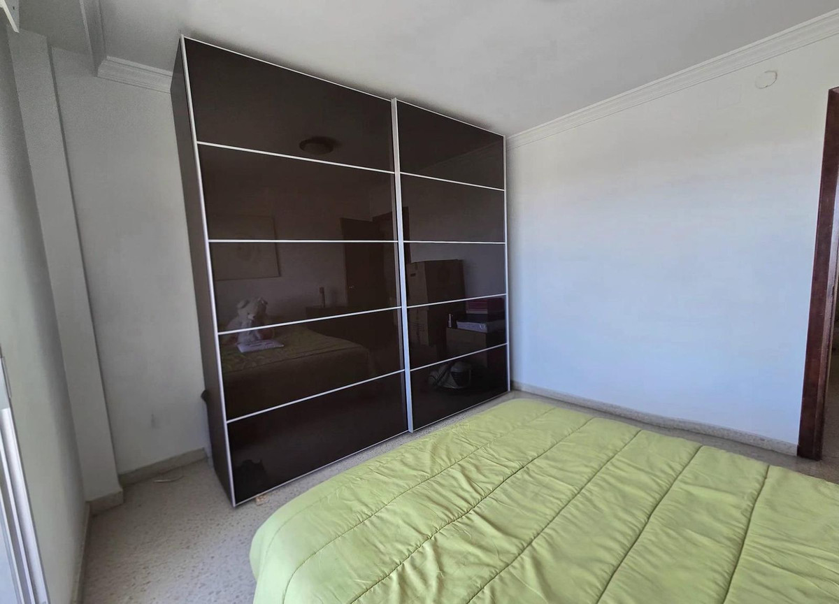 Se vende Apartamento Planta Media de 3 dormitorios en Costa Del Sol, Málaga, España