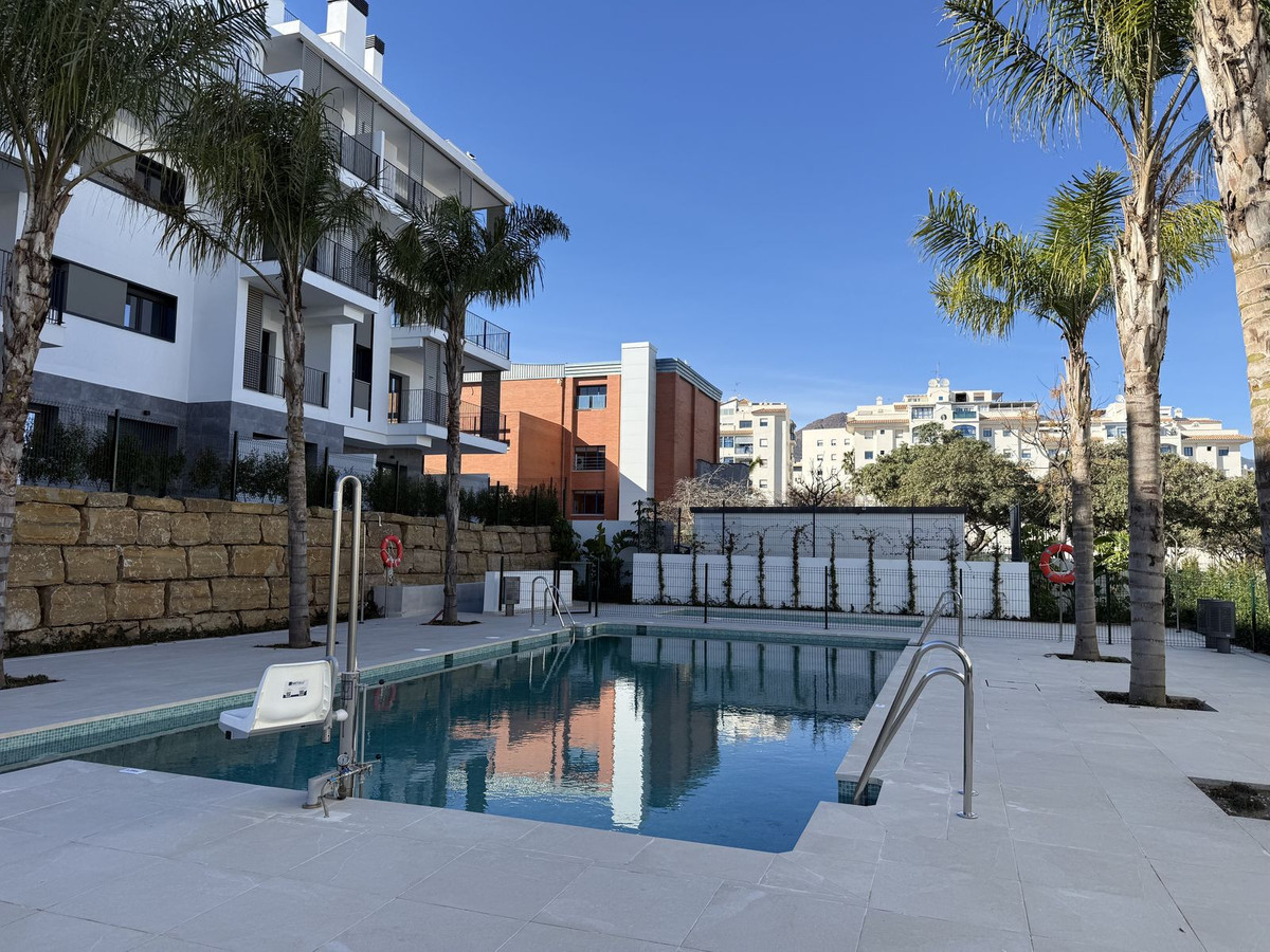 Se vende Apartamento Planta Media de 2 dormitorios en Costa Del Sol, Málaga, España