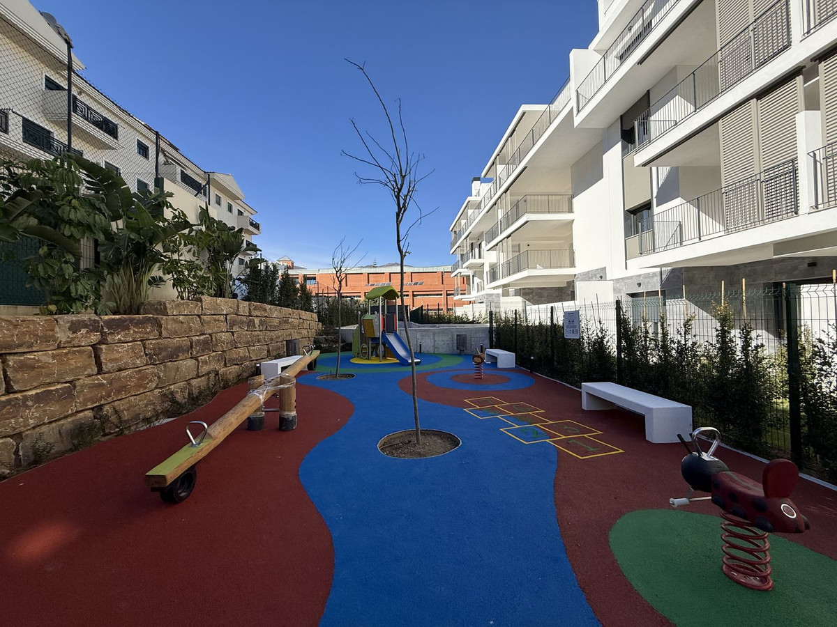 Se vende Apartamento Planta Media de 2 dormitorios en Costa Del Sol, Málaga, España