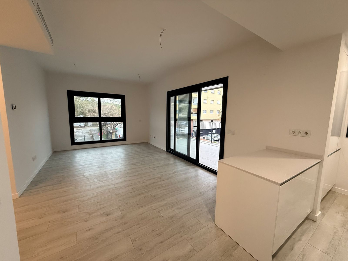 Se vende Apartamento Planta Media de 3 dormitorios en Costa Del Sol, Málaga, España