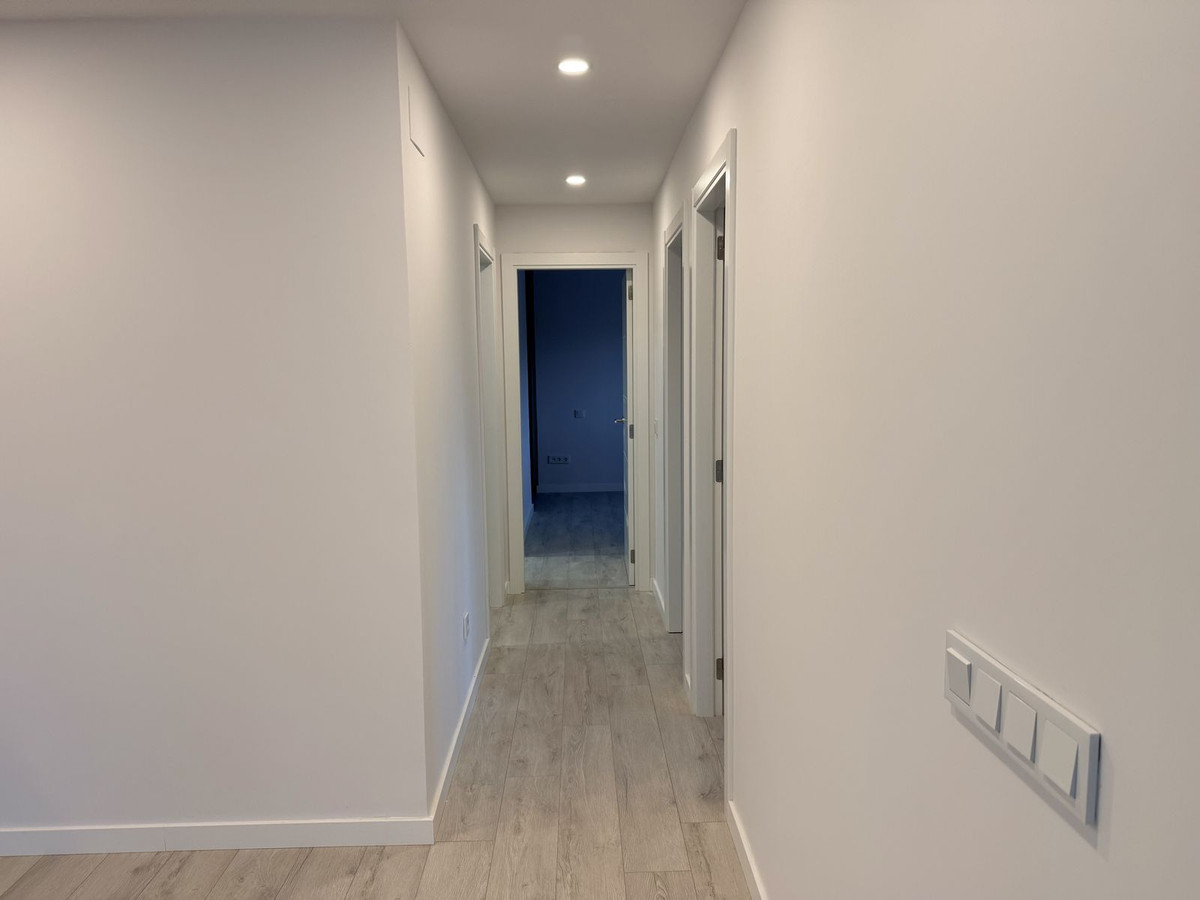 Se vende Apartamento Planta Media de 3 dormitorios en Costa Del Sol, Málaga, España