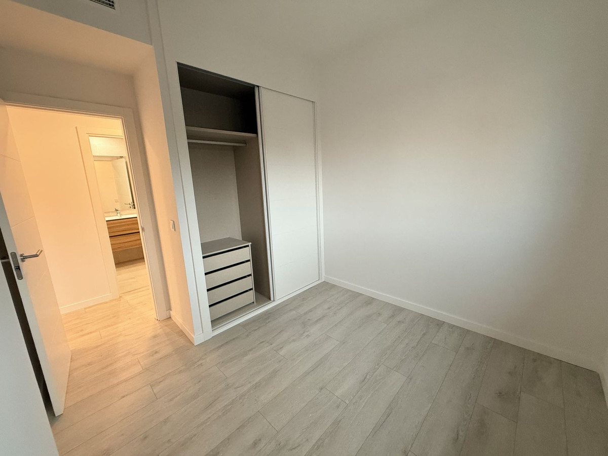 Se vende Apartamento Planta Media de 3 dormitorios en Costa Del Sol, Málaga, España