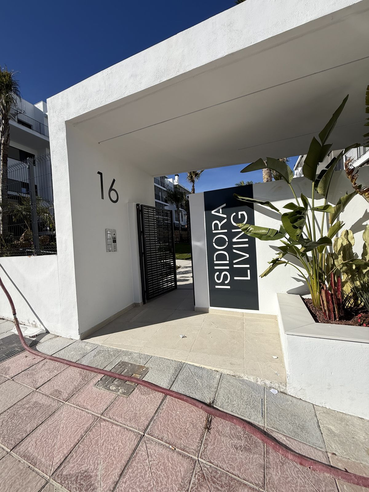 Se vende Apartamento Planta Media de 3 dormitorios en Costa Del Sol, Málaga, España