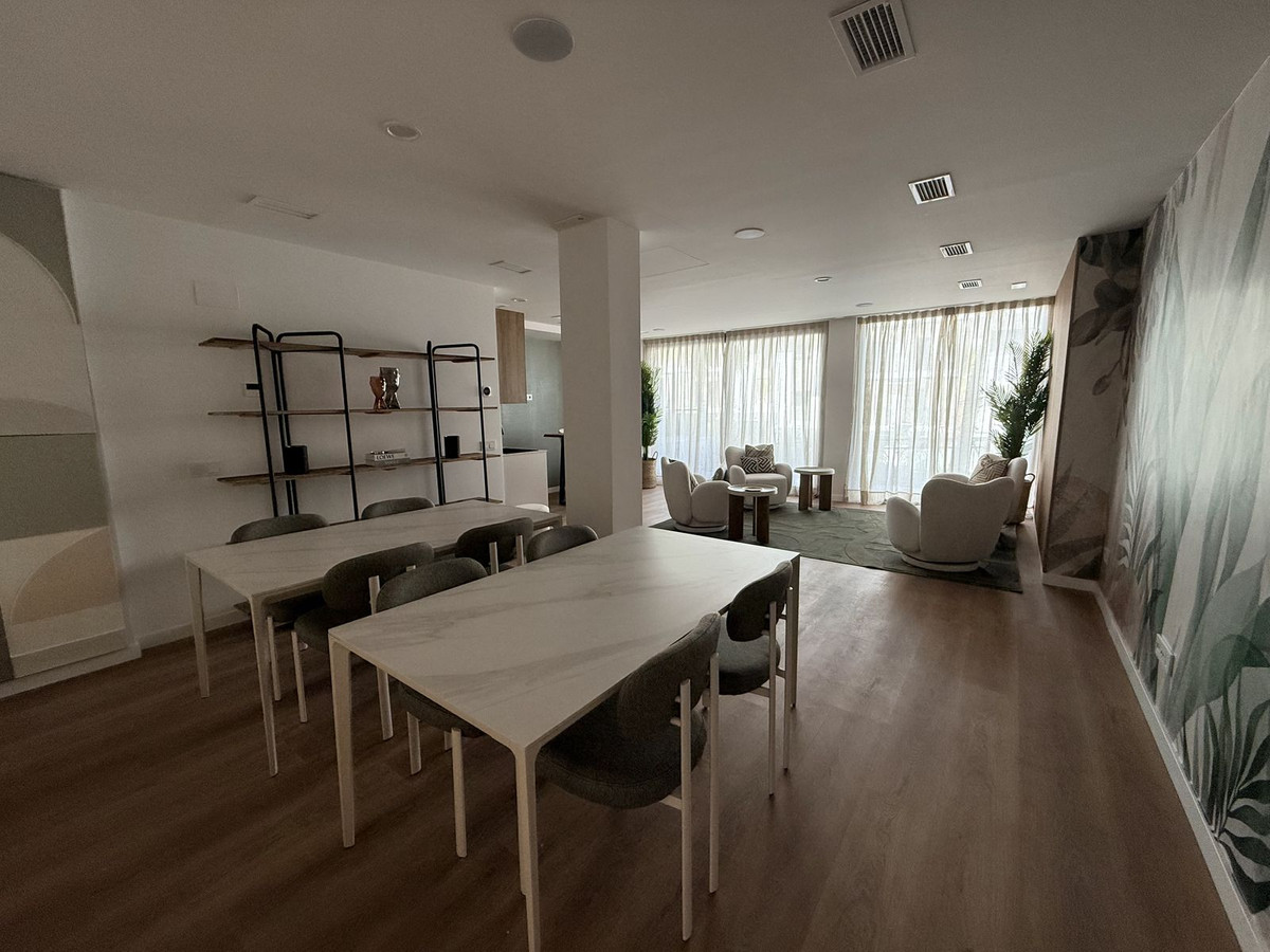 Se vende Apartamento Planta Media de 3 dormitorios en Costa Del Sol, Málaga, España