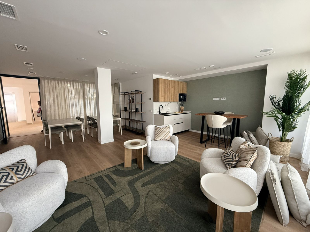 Se vende Apartamento Planta Media de 3 dormitorios en Costa Del Sol, Málaga, España