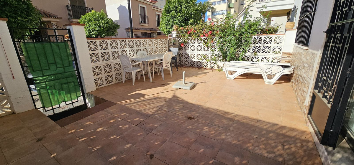Se vende Apartamento Planta Baja de 2 dormitorios en Costa Del Sol, Málaga, España