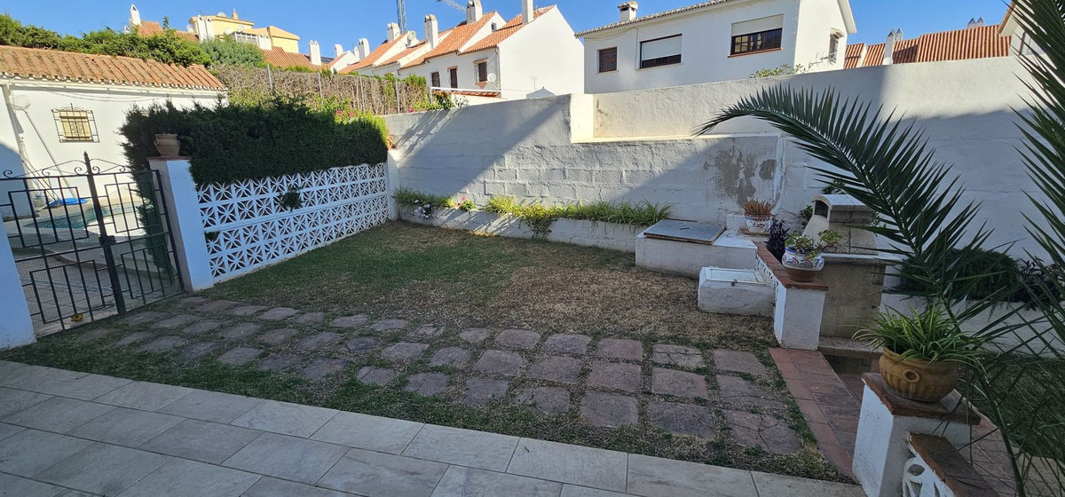 Se vende Apartamento Planta Baja de 2 dormitorios en Costa Del Sol, Málaga, España