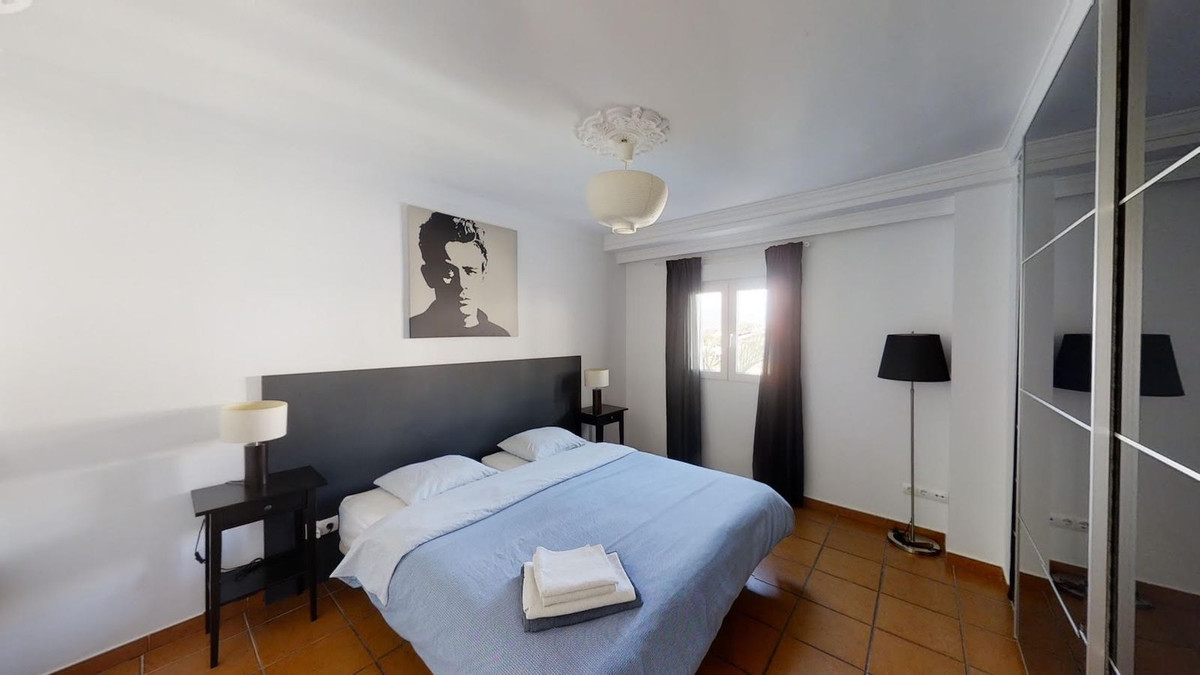 Se vende Villa - Chalet de 6 dormitorios en Costa Del Sol, Málaga, España