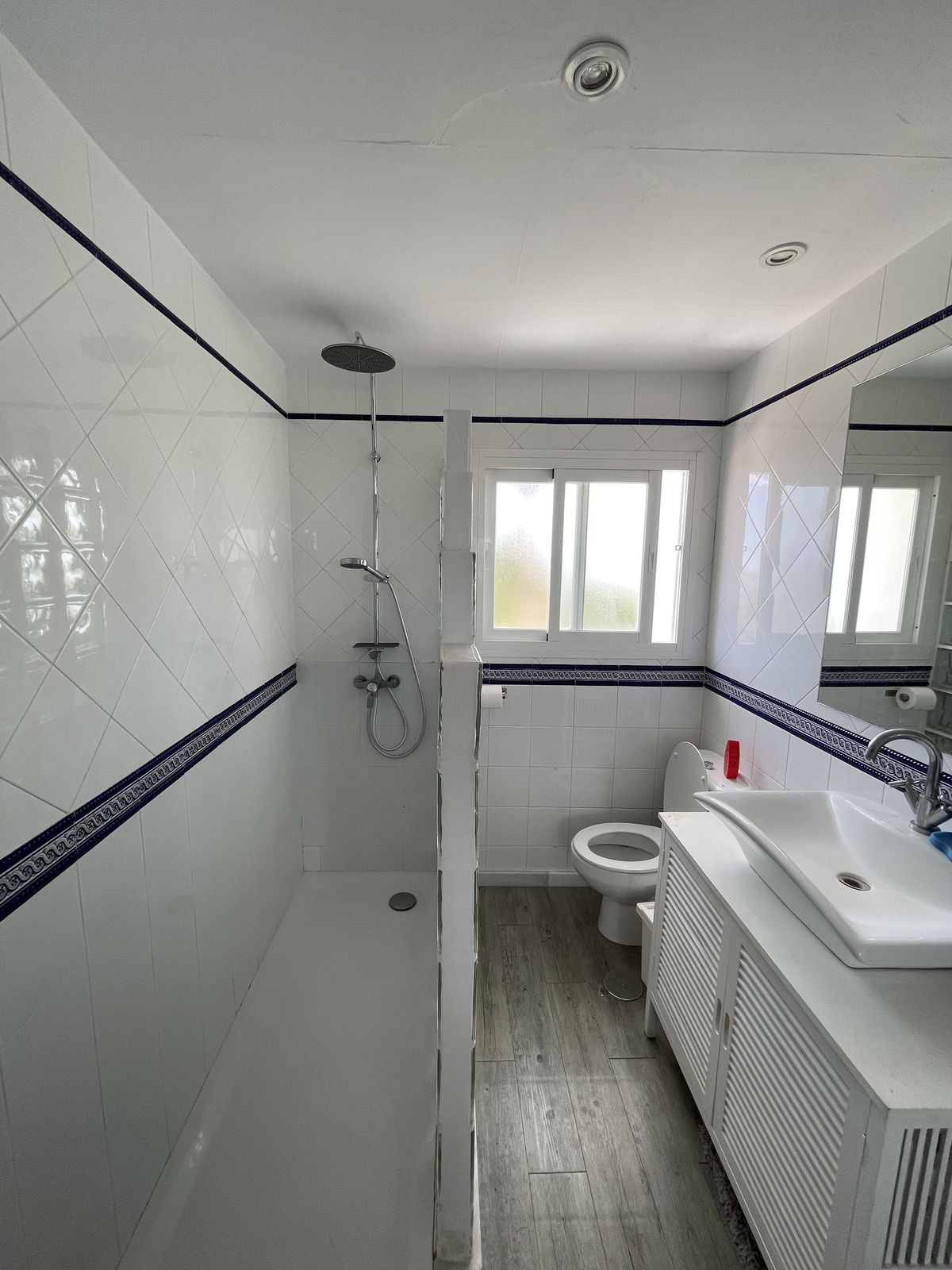 Se vende Villa - Chalet de 6 dormitorios en Costa Del Sol, Málaga, España