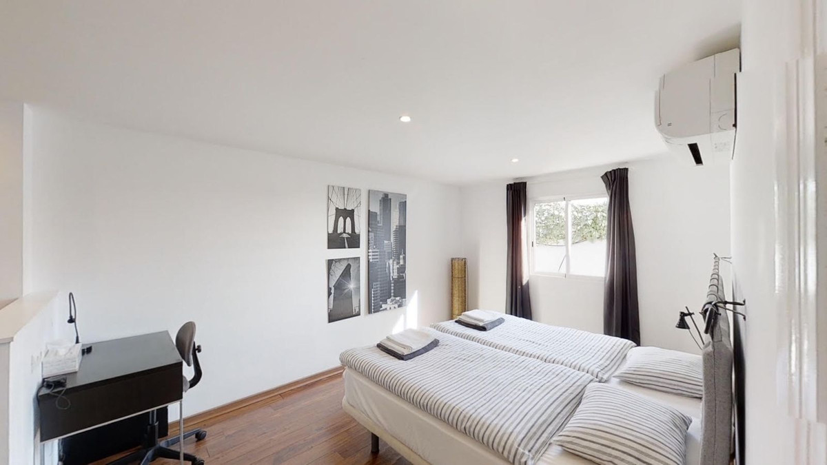 Se vende Villa - Chalet de 6 dormitorios en Costa Del Sol, Málaga, España