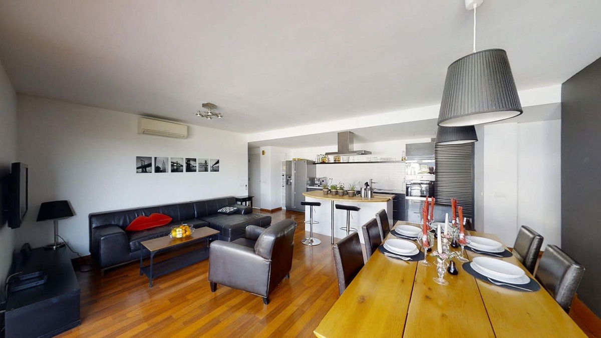 Se vende Villa - Chalet de 6 dormitorios en Costa Del Sol, Málaga, España