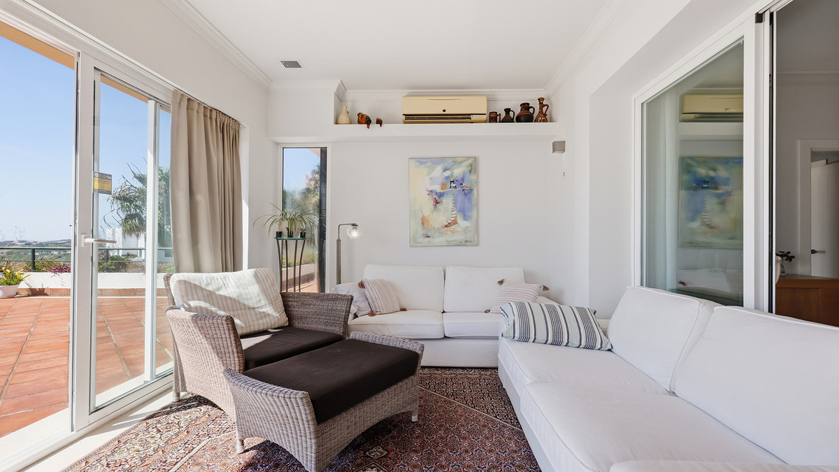 3 Bed Apartment for sale in Doña Julia Costa Del Sol, Málaga, Spain