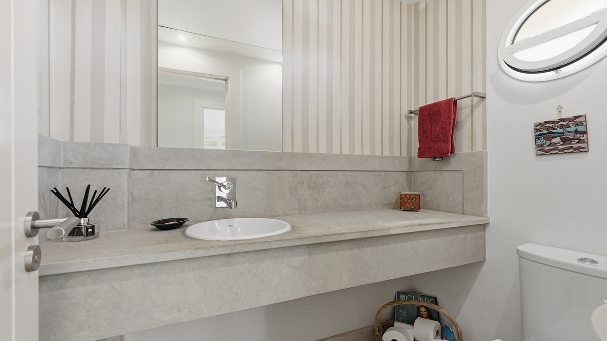 3 Bed Apartment for sale in Doña Julia Costa Del Sol, Málaga, Spain