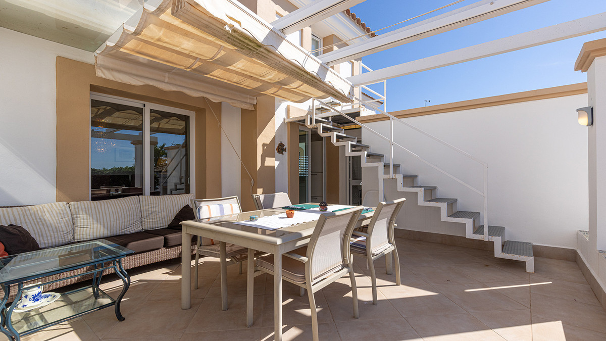 3 Bed Apartment for sale in Doña Julia Costa Del Sol, Málaga, Spain