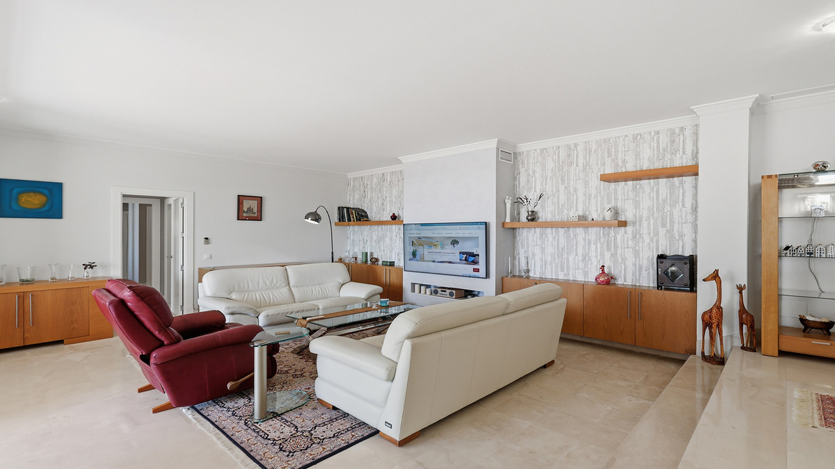 3 Bed Apartment for sale in Doña Julia Costa Del Sol, Málaga, Spain