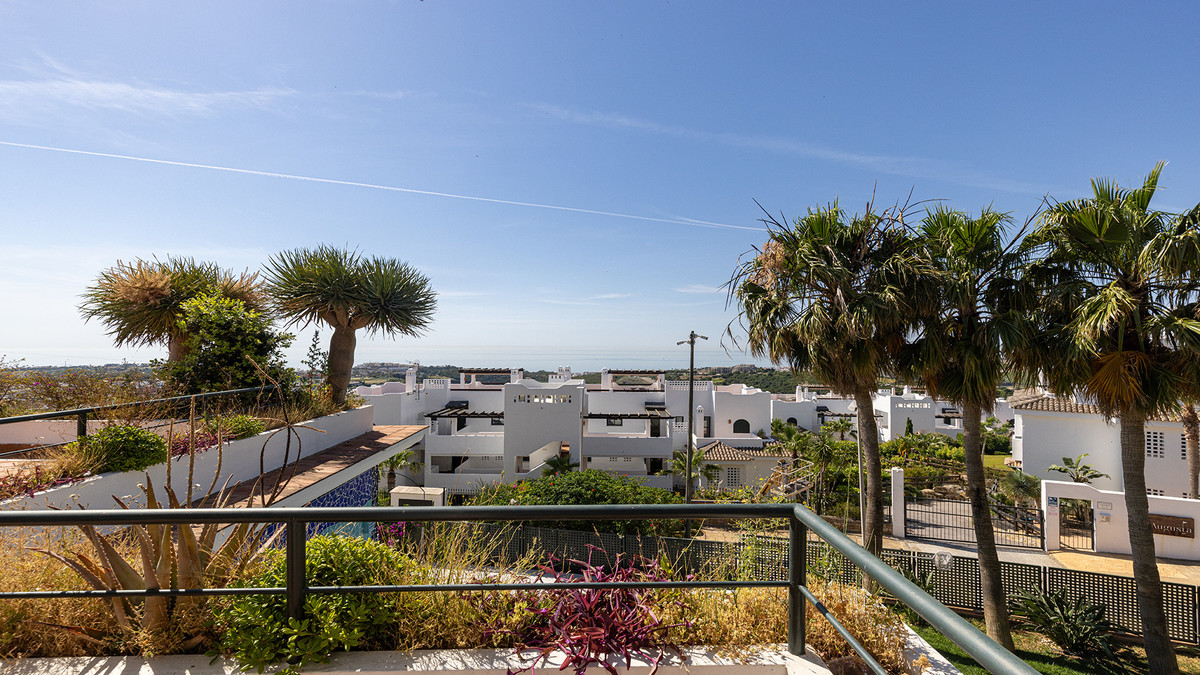 3 Bed Apartment for sale in Doña Julia Costa Del Sol, Málaga, Spain