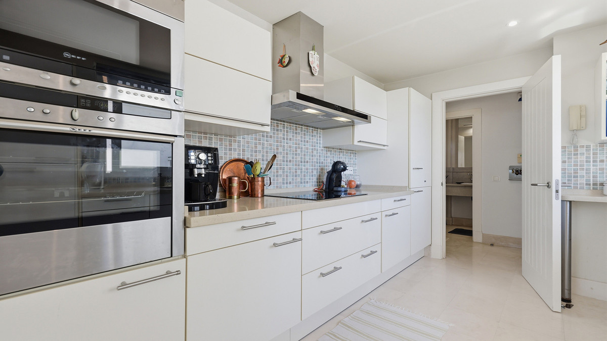 3 Bed Apartment for sale in Doña Julia Costa Del Sol, Málaga, Spain