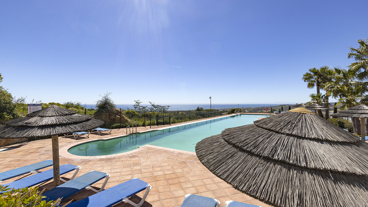 3 Bed Apartment for sale in Doña Julia Costa Del Sol, Málaga, Spain
