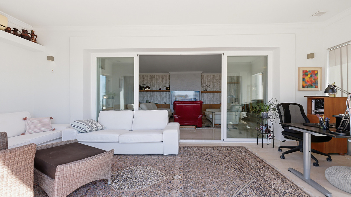 3 Bed Apartment for sale in Doña Julia Costa Del Sol, Málaga, Spain