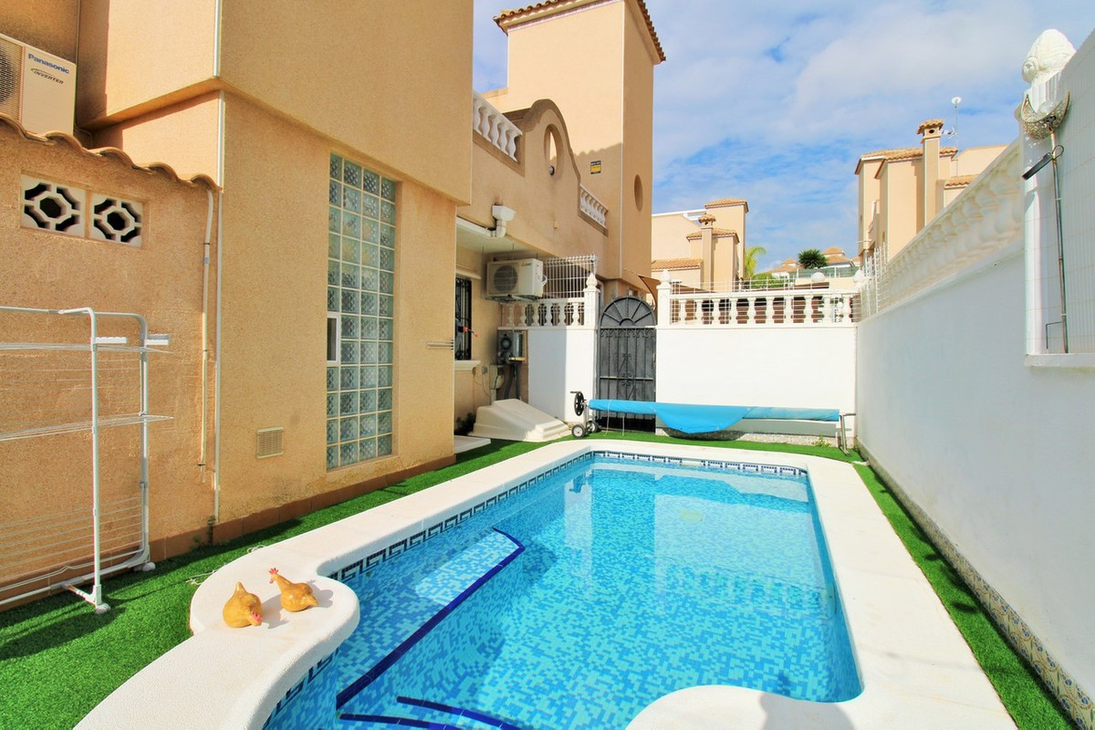 Se vende Adosada de 2 dormitorios en Costa Blanca, Alicante, España