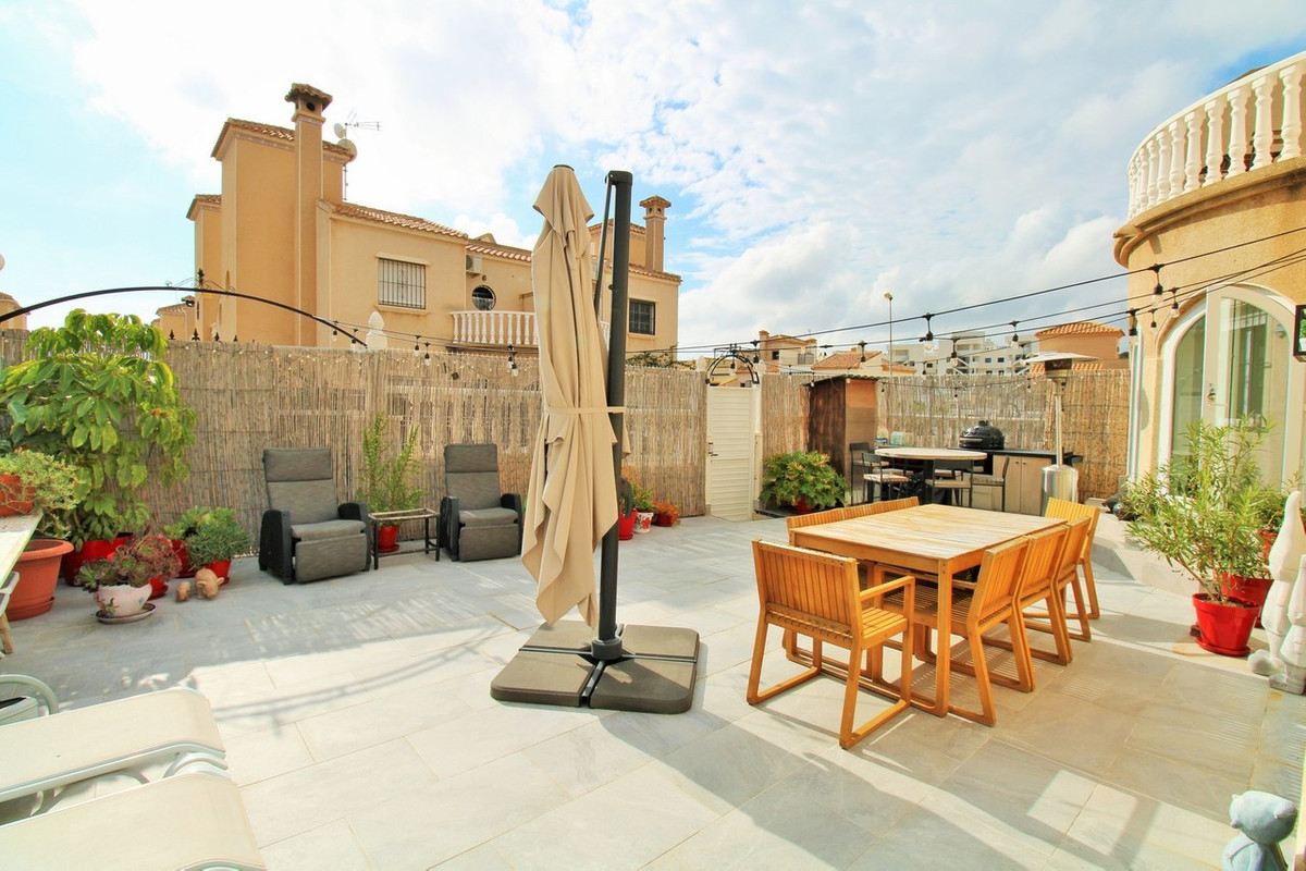 Se vende Adosada de 2 dormitorios en Costa Blanca, Alicante, España