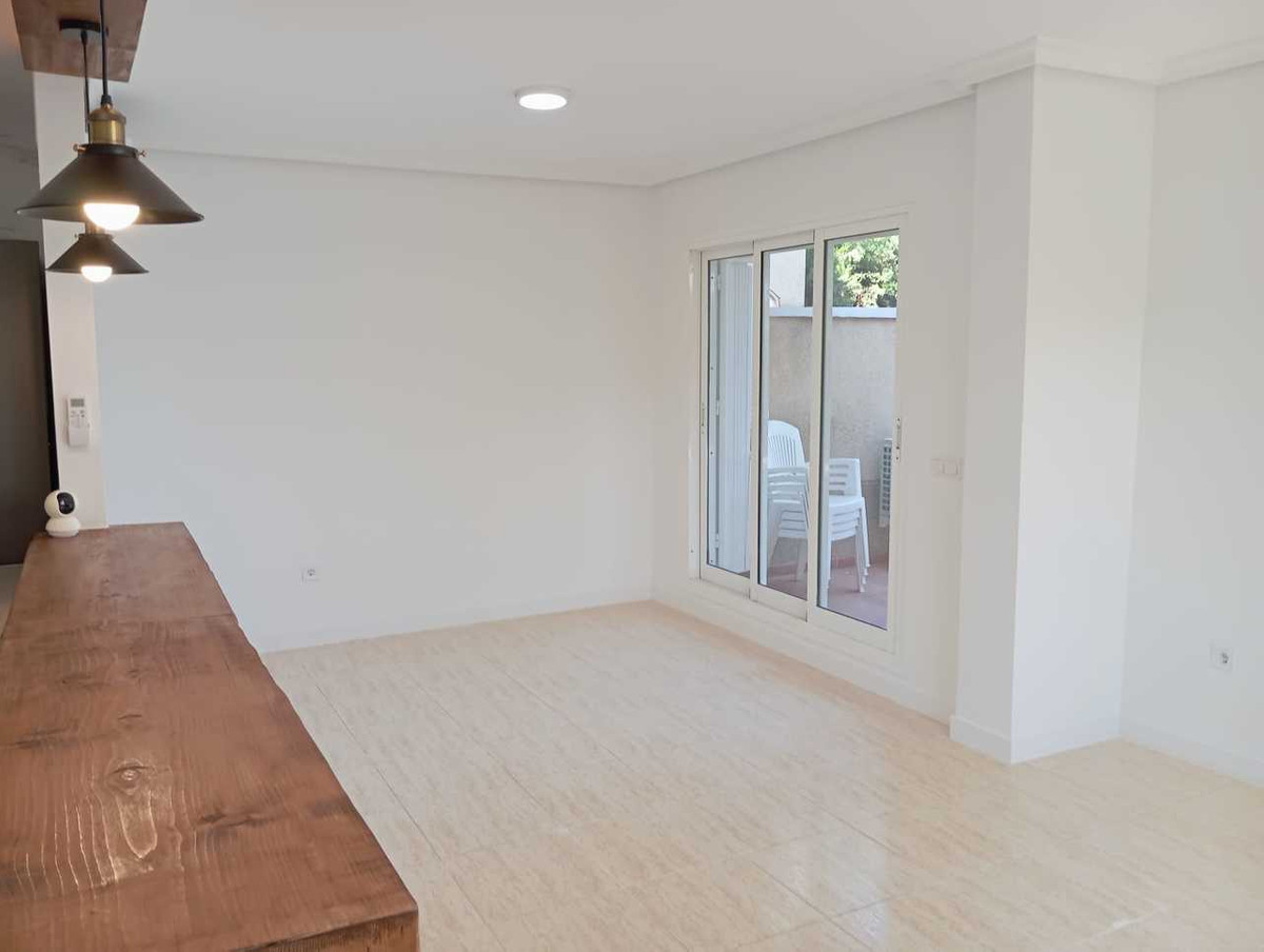 Se vende Adosada de 3 dormitorios en Costa Blanca, Alicante, España