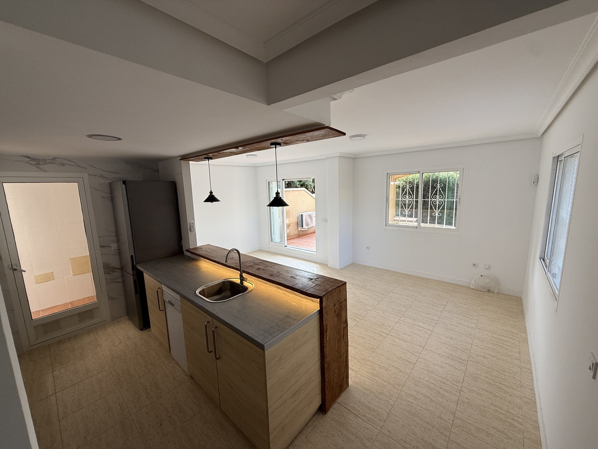 Se vende Adosada de 3 dormitorios en Costa Blanca, Alicante, España
