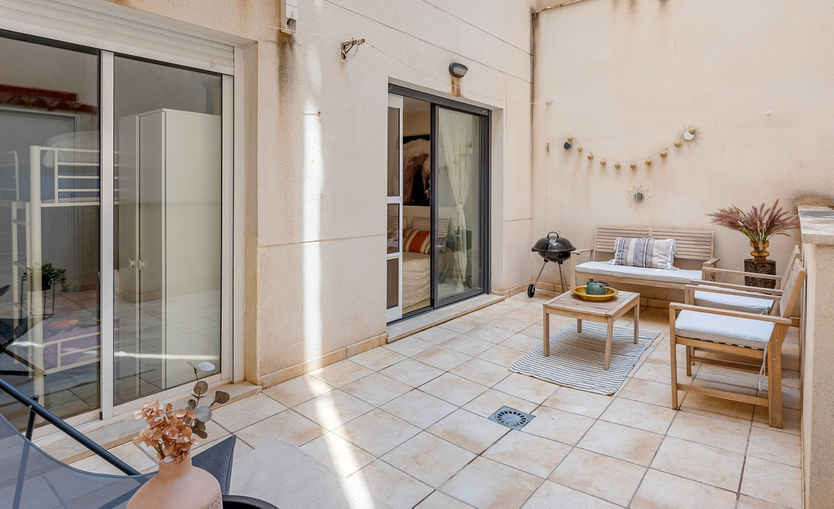 2 Bed Apartment for sale in Alicante Costa Blanca, Alicante, Spain