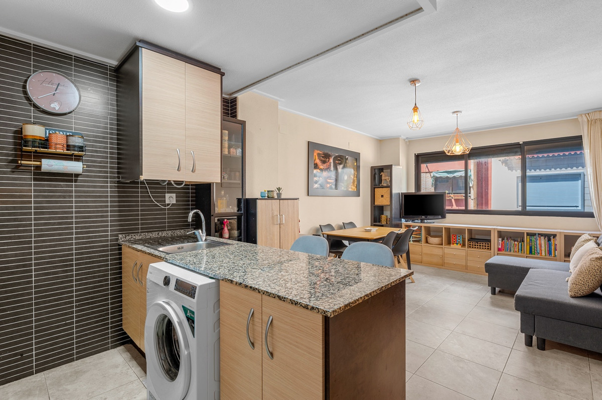 2 Bed Apartment for sale in Alicante Costa Blanca, Alicante, Spain
