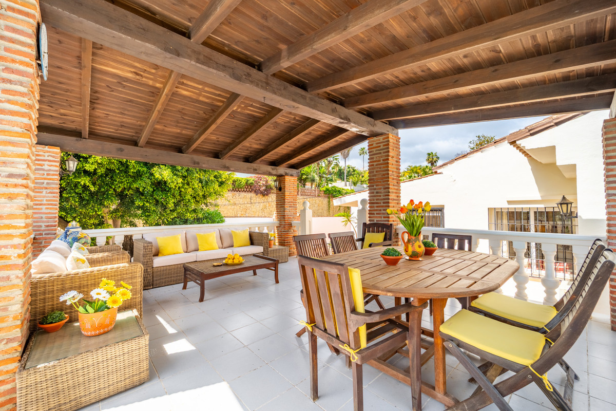 4 Bed Townhouse for sale in El Rosario Costa Del Sol, Málaga, Spain
