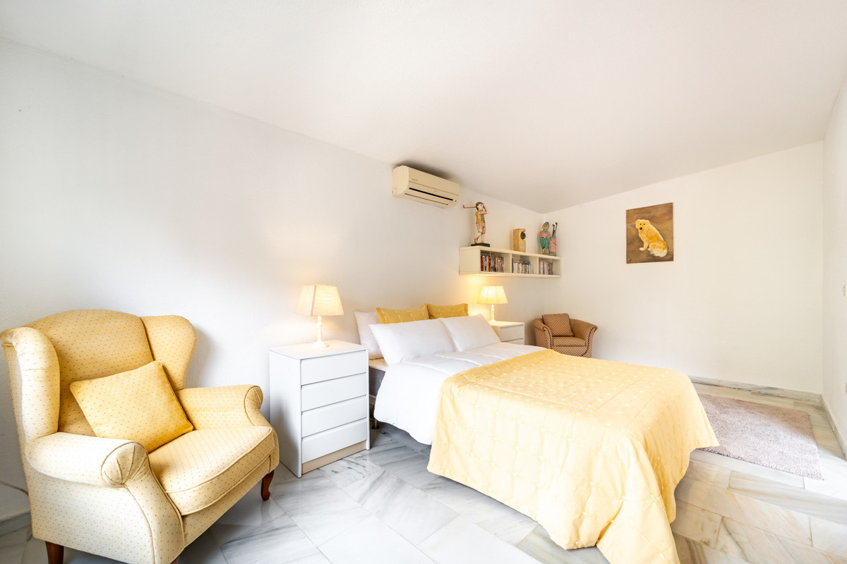 4 Bed Townhouse for sale in El Rosario Costa Del Sol, Málaga, Spain