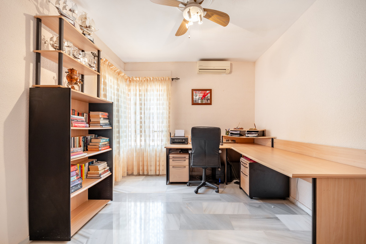 4 Bed Townhouse for sale in El Rosario Costa Del Sol, Málaga, Spain