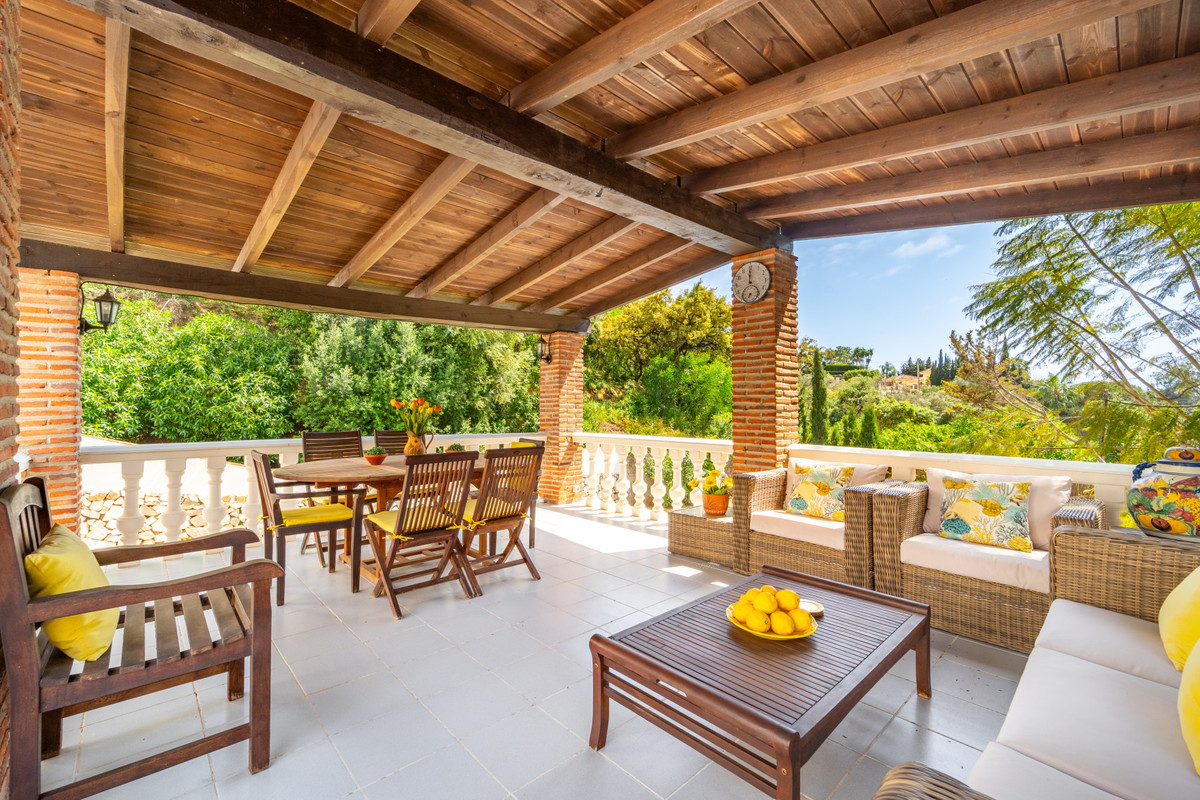 4 Bed Townhouse for sale in El Rosario Costa Del Sol, Málaga, Spain
