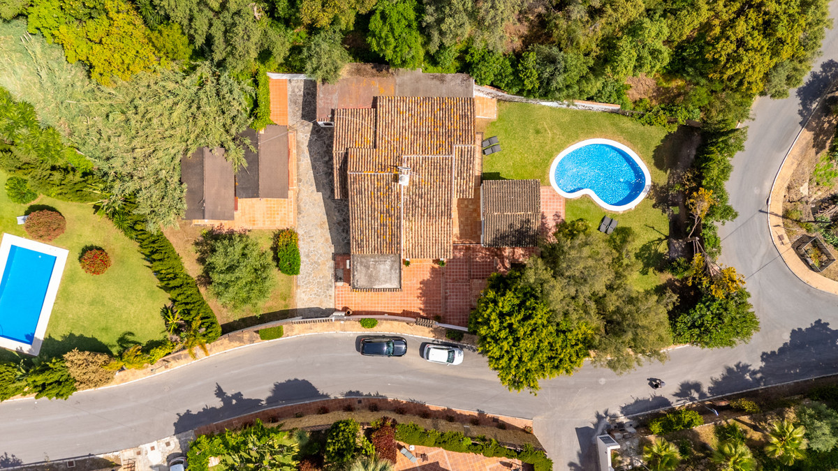 4 Bed Townhouse for sale in El Rosario Costa Del Sol, Málaga, Spain