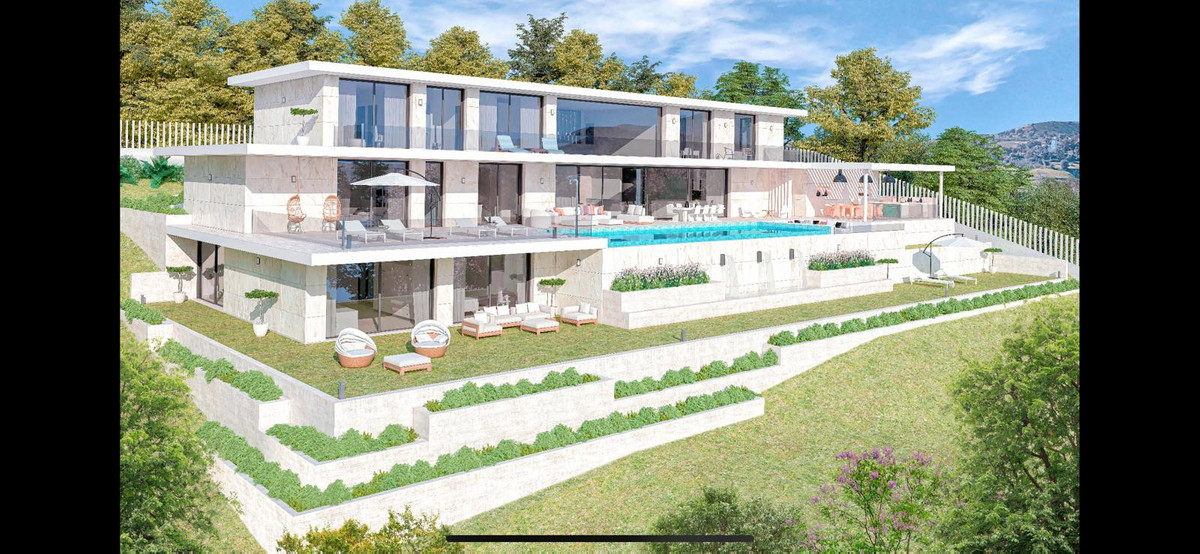 Plots for sale in Sotogrande Costa Del Sol, Cádiz, Spain