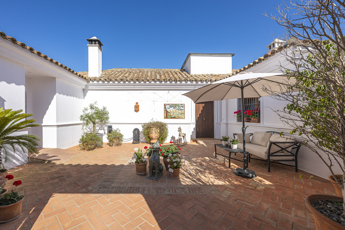6 Bed Townhouse for sale in Sotogrande Alto Costa Del Sol, Cádiz, Spain