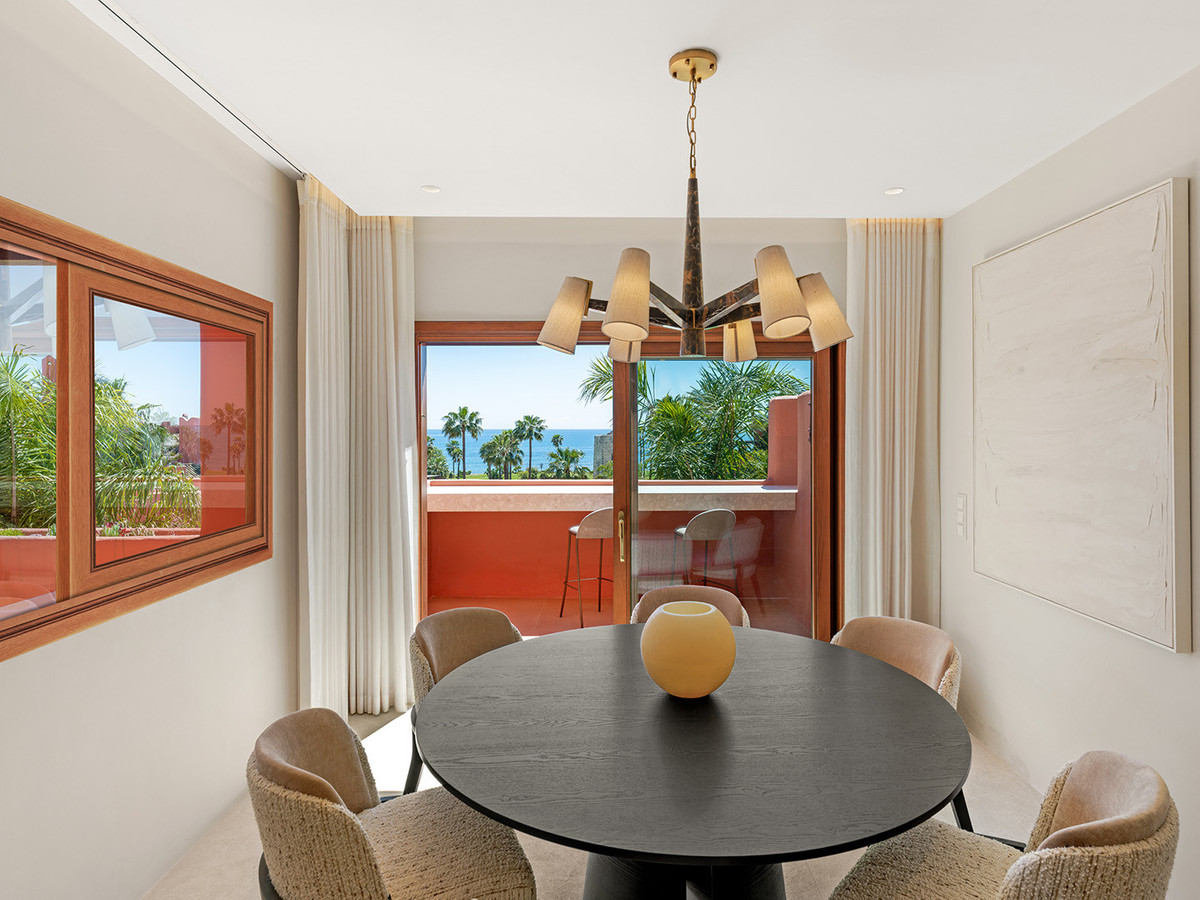 3 Bed Apartment for sale in Estepona Costa Del Sol, Málaga, Spain