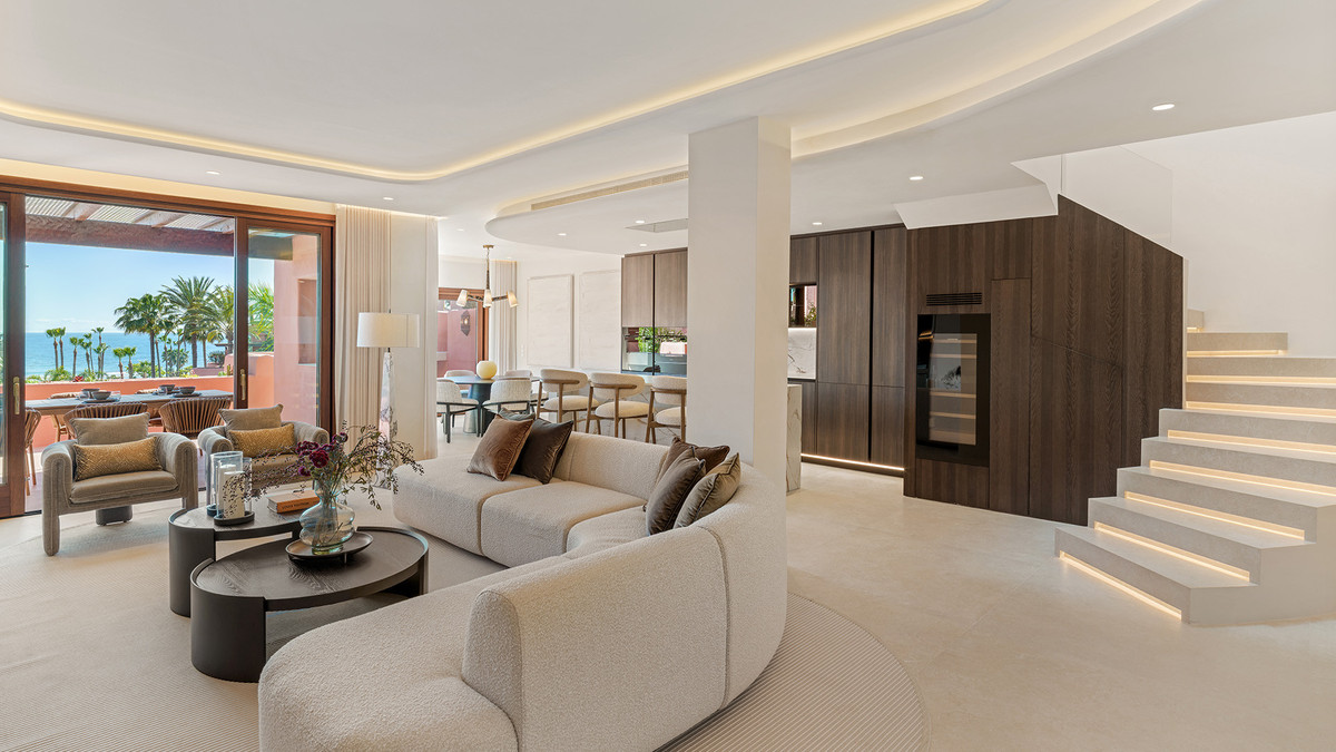 3 Bed Apartment for sale in Estepona Costa Del Sol, Málaga, Spain