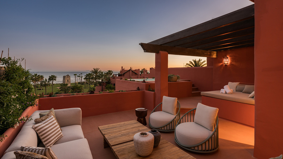 3 Bed Apartment for sale in Estepona Costa Del Sol, Málaga, Spain